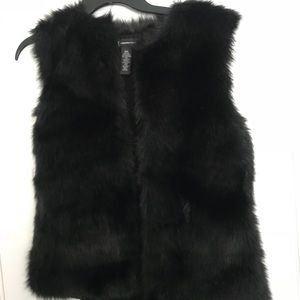 Don’t like to repeat outfits